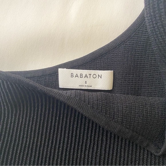 Aritzia Sculpt Knit One-Shoulder Cropped Tank - Picture 3 of 8